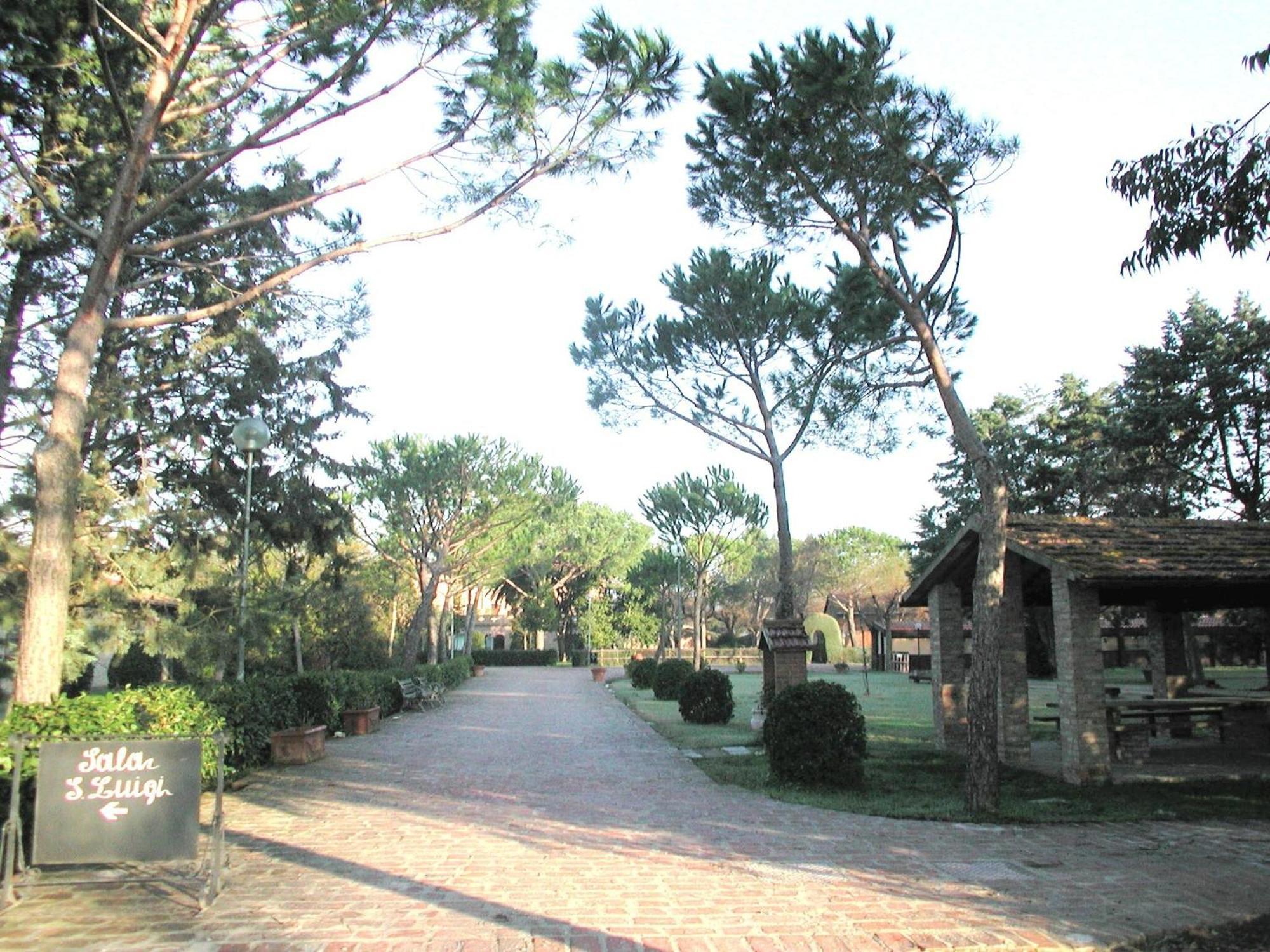 Borgo San Antonio & Borgo San Giuseppe By La Principina Aparthotel Principina Terra Exteriör bild
